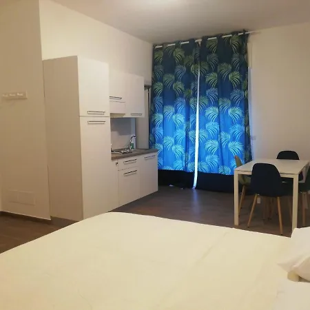 ゲストハウス Residenze Sorrentino 3*